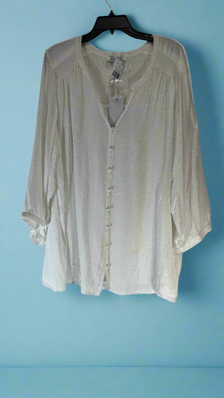 Rose & Olive - White - 3/4 Sleeve - Raised Dots - Button Up - Size 3X